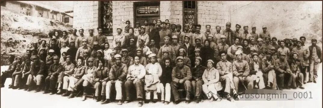 可以说是红色经典中非常特殊的一部作品