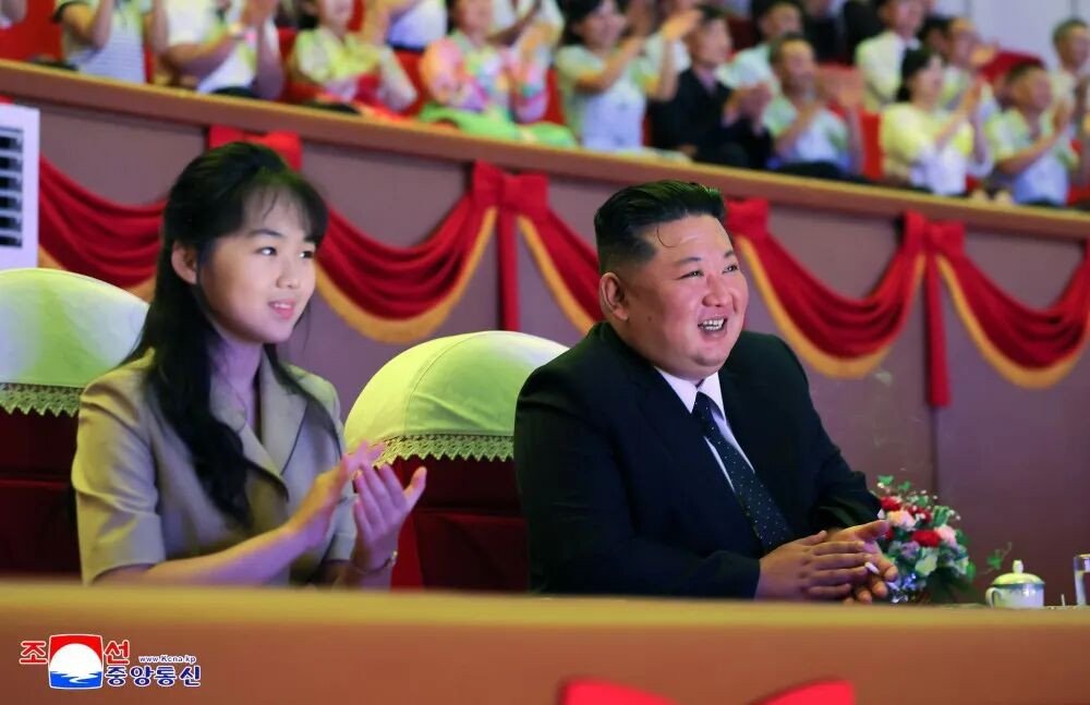 中央书记兼组织指导部部长赵甬元（赵桶