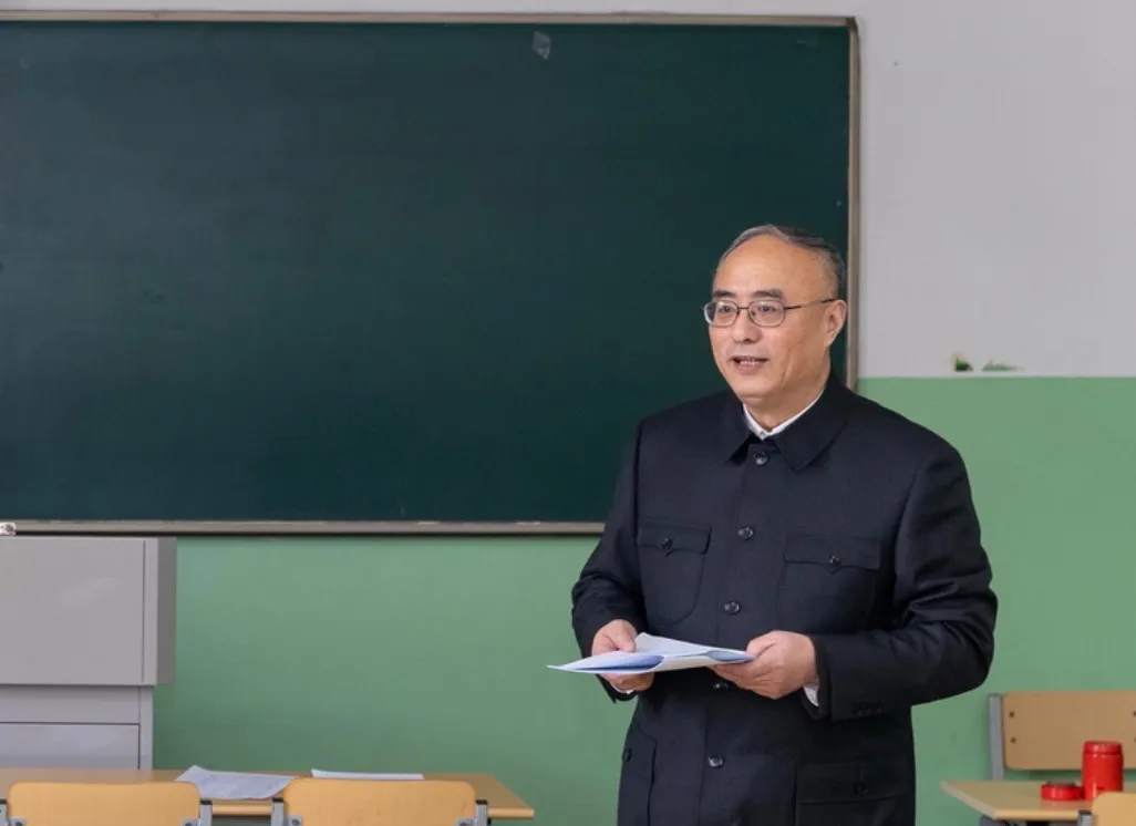 特邀罗先胜老爱游戏ayx体育最新优惠