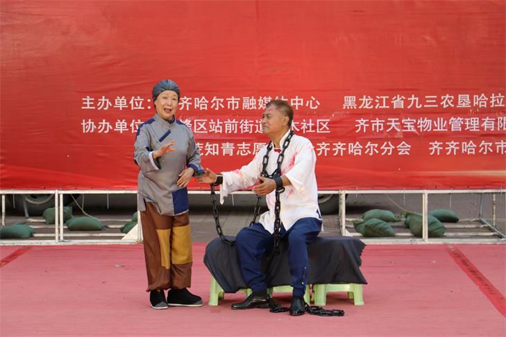 市电视台主任:吕洲伟