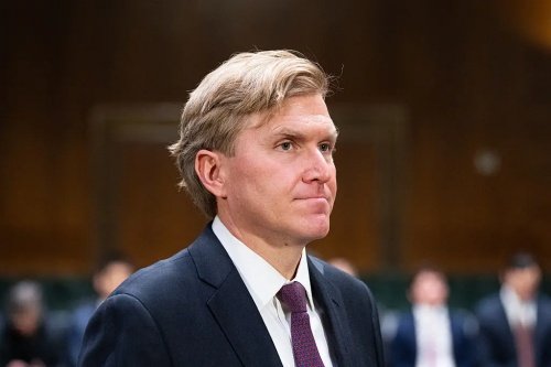 【美国战争部负责政策的副部长埃尔布里